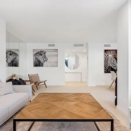 By Riva - Stylish 3 Bedroom Luxury In Naranjos De アパート *