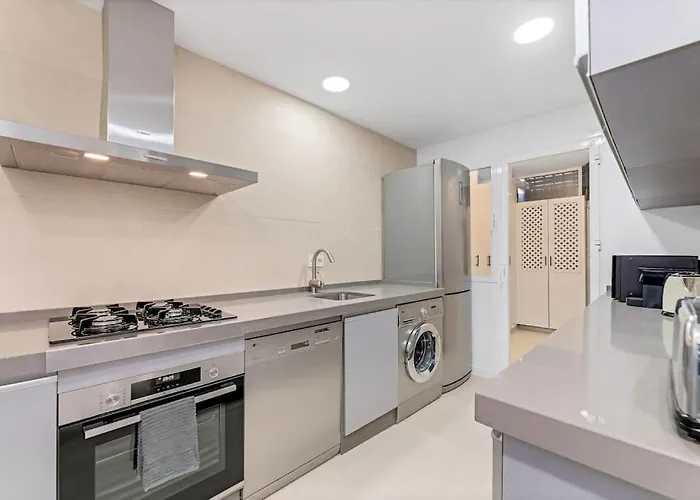 By Riva - Stylish 3 Bedroom Luxury In Naranjos De Lejlighed Marbella