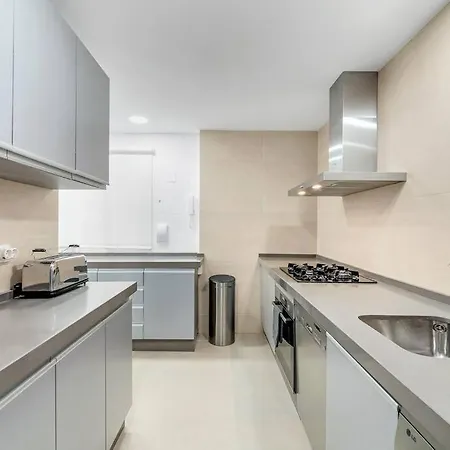 By Riva - Stylish 3 Bedroom Luxury In Naranjos De Apartment